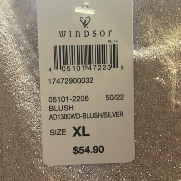 Dress - Picture 3 of 3